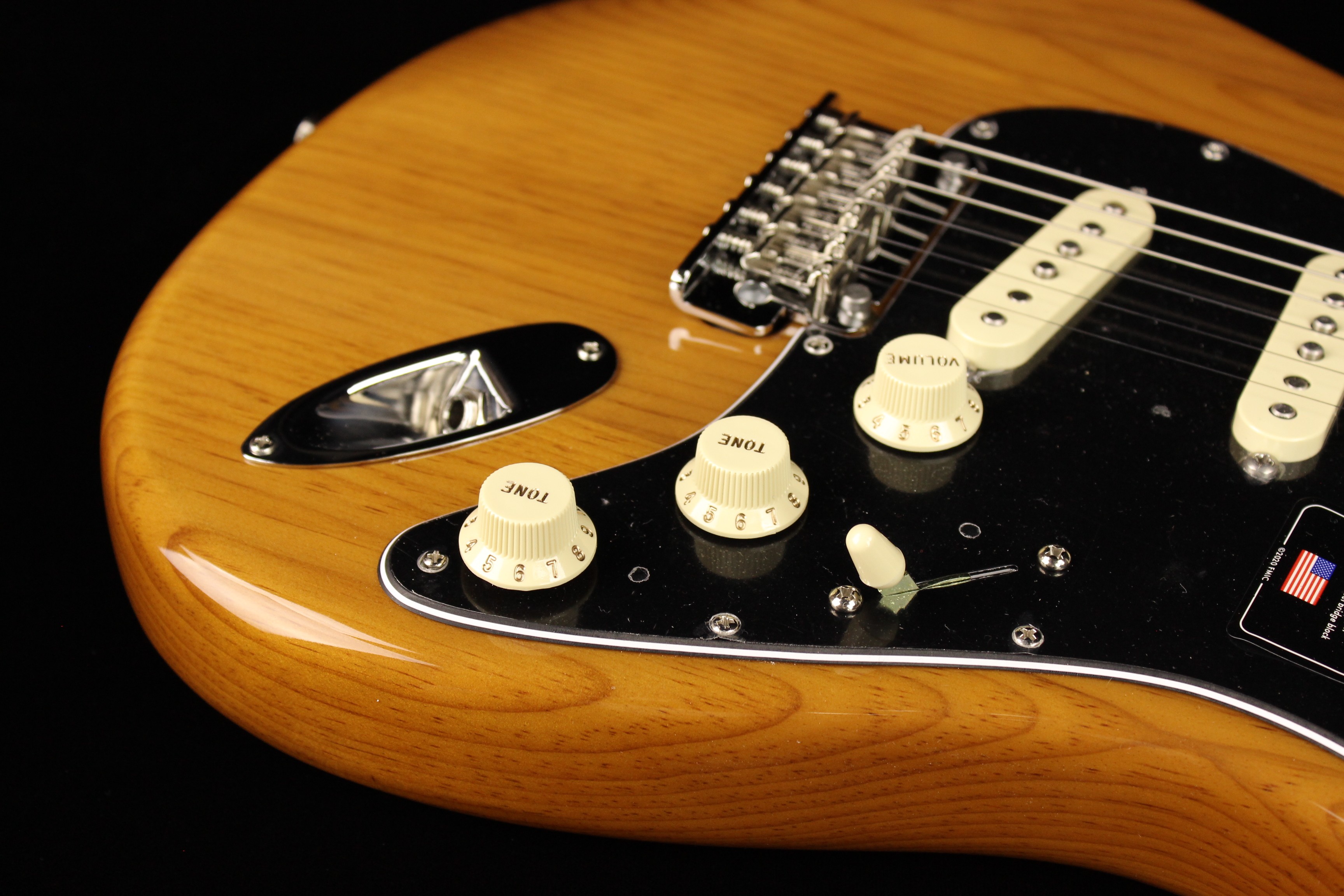 Fender American Professional II Stratocaster Roasted Pine (SN: US210050642)  | Gino Guitars