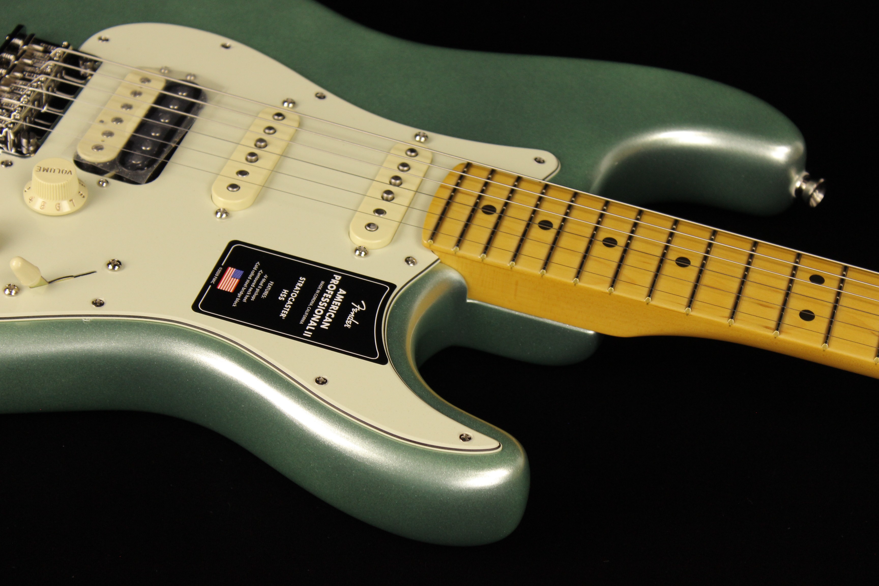 Fender American Professional II Stratocaster HSS Mystic Surf Green