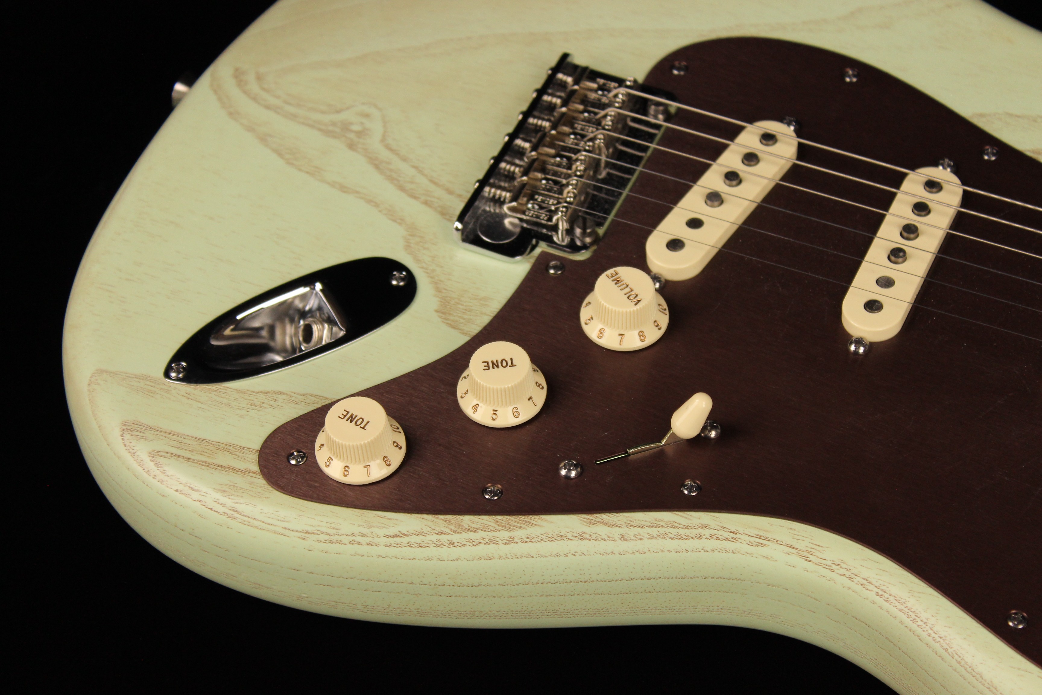 Fender American Stratocaster Rustic Ash Surf Green (SN: US13035093) | Gino  Guitars