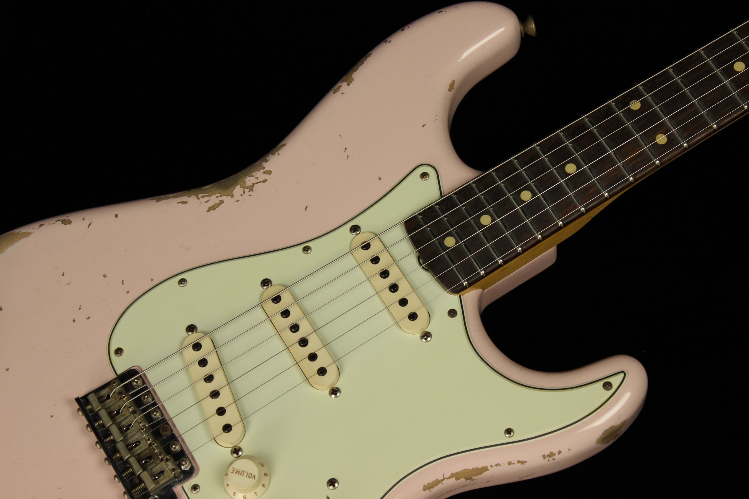 Fender Custom 1960 Stratocaster Heavy Relic Faded Shell Pink