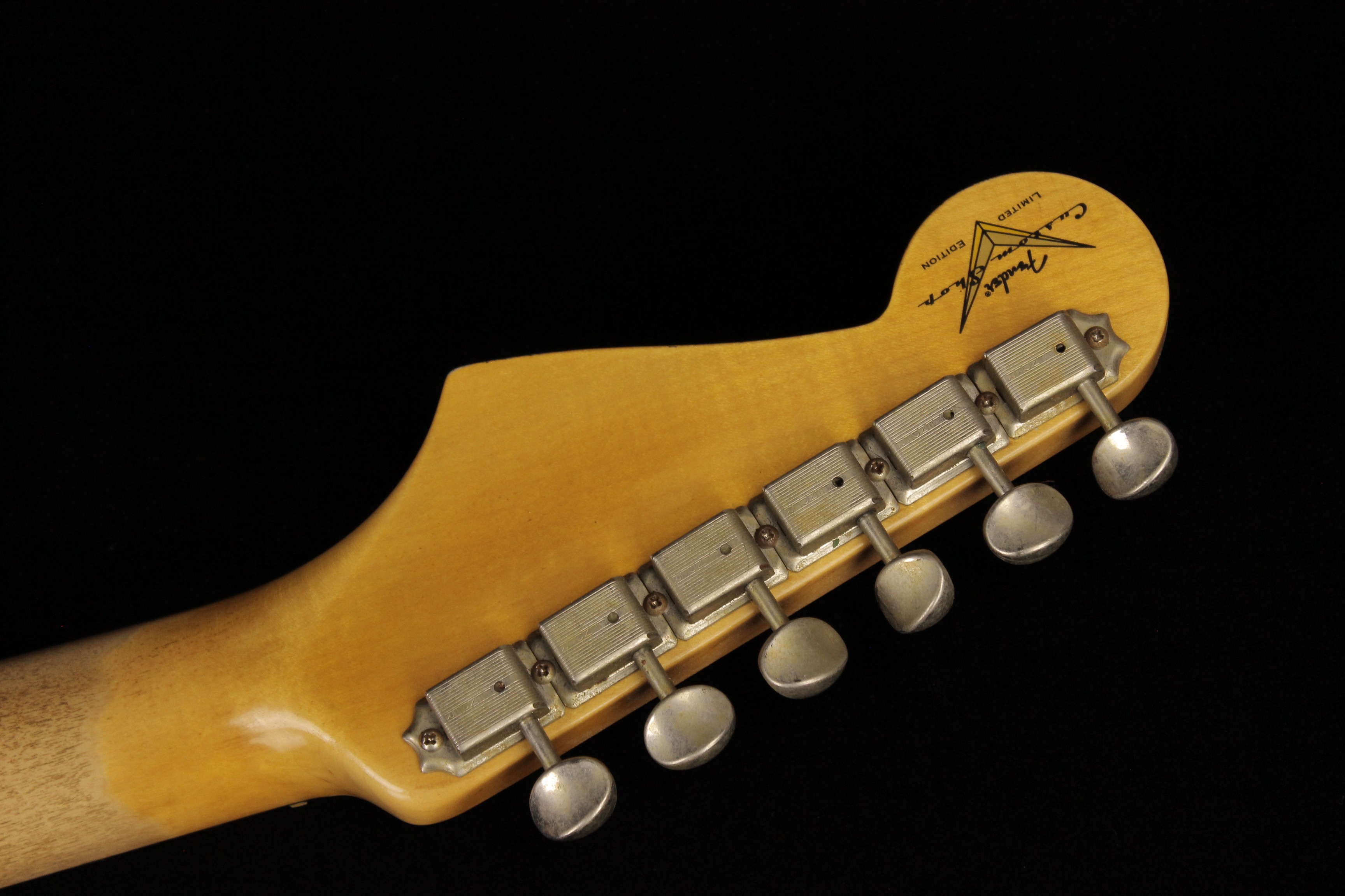 Fender Custom Limited '62/'63 Stratocaster Journeyman Relic Faded/Aged  3-Color Sunburst (SN: CZ548132) | Gino Guitars