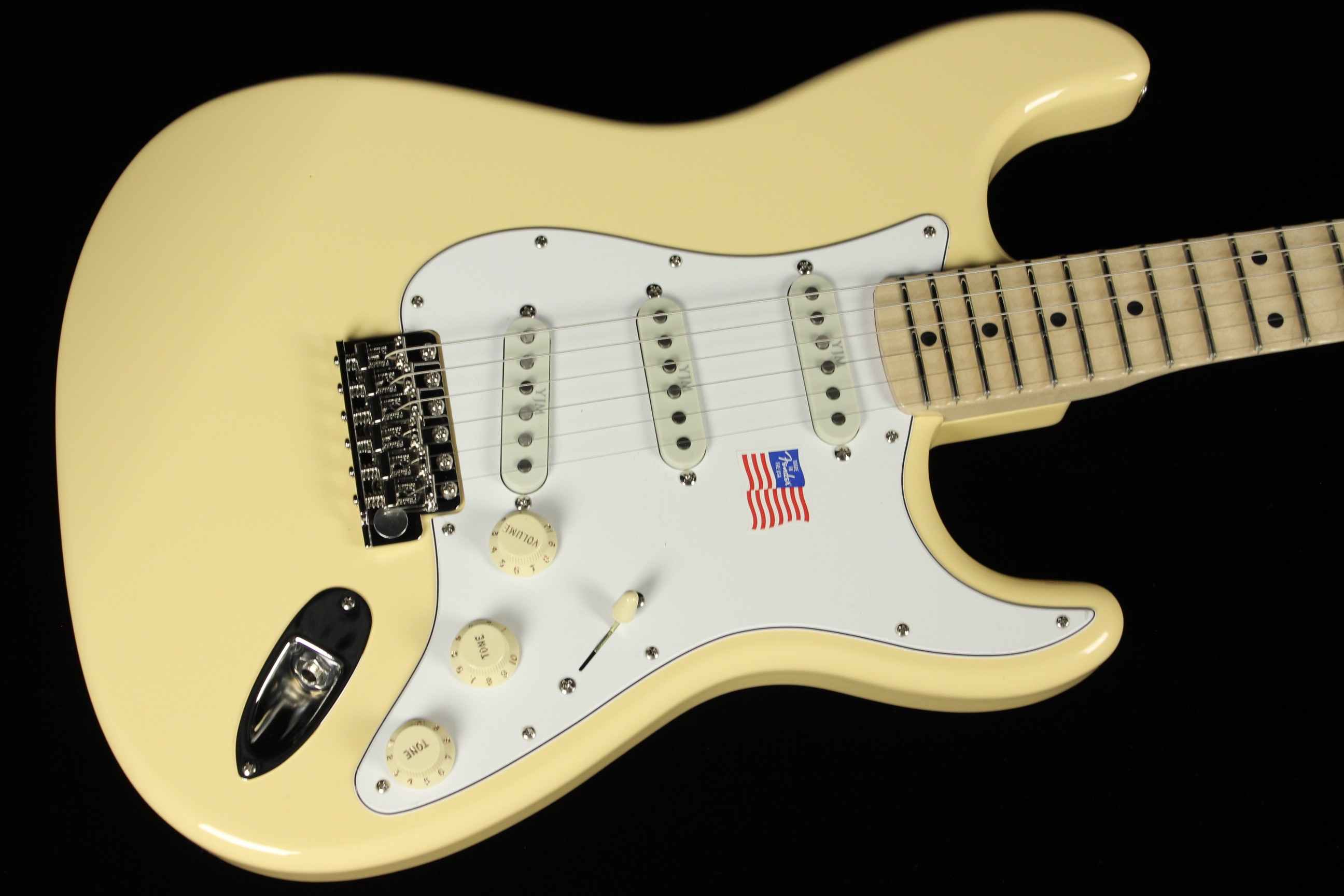 Fender Yngwie Malmsteen Stratocaster Vintage White (SN: US19059382) Gino  Guitars