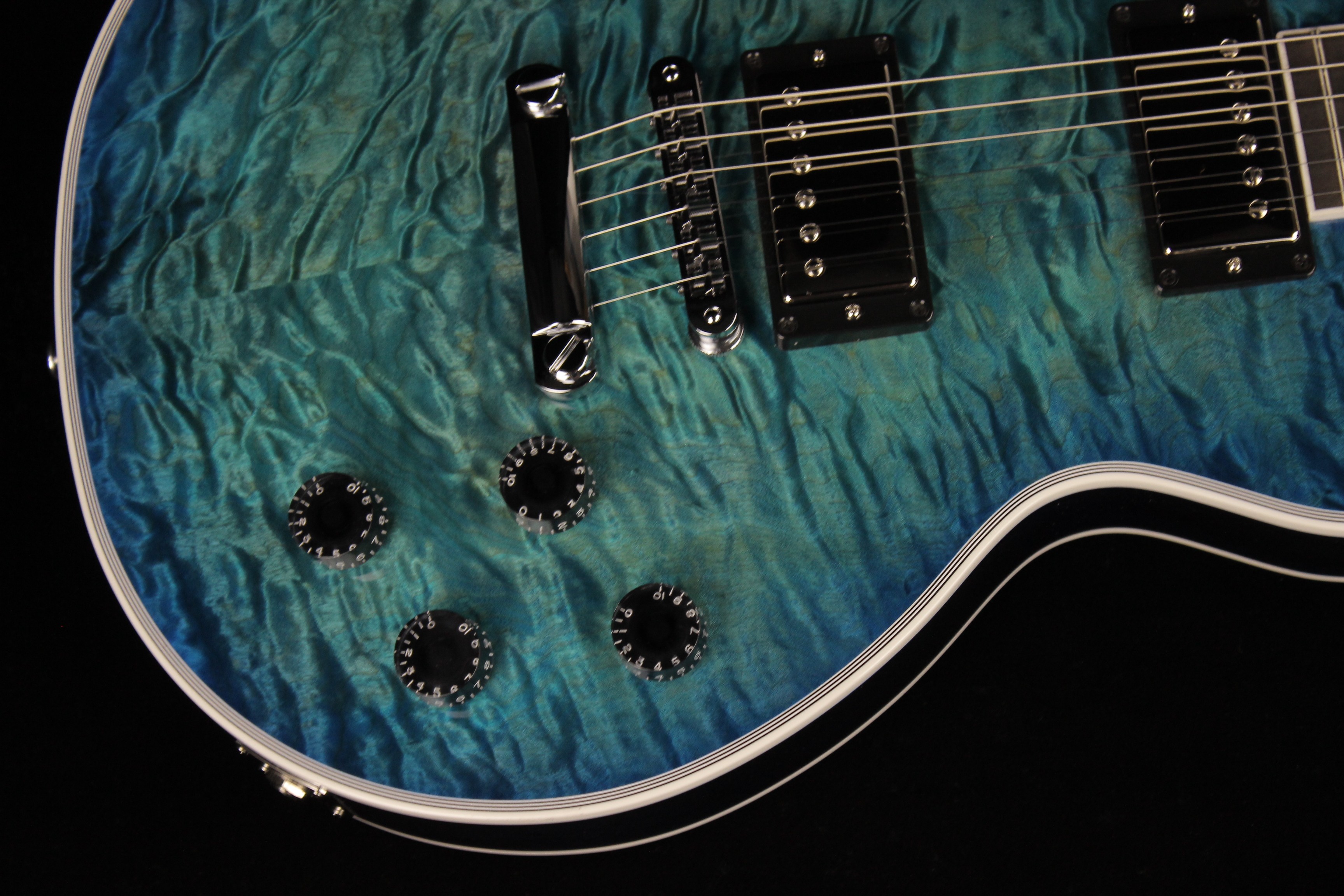 Gibson Custom Les Paul Custom 5A Quilted Top M2M Trans Cobal Blue Burst  (SN: CS400510) | Gino Guitars