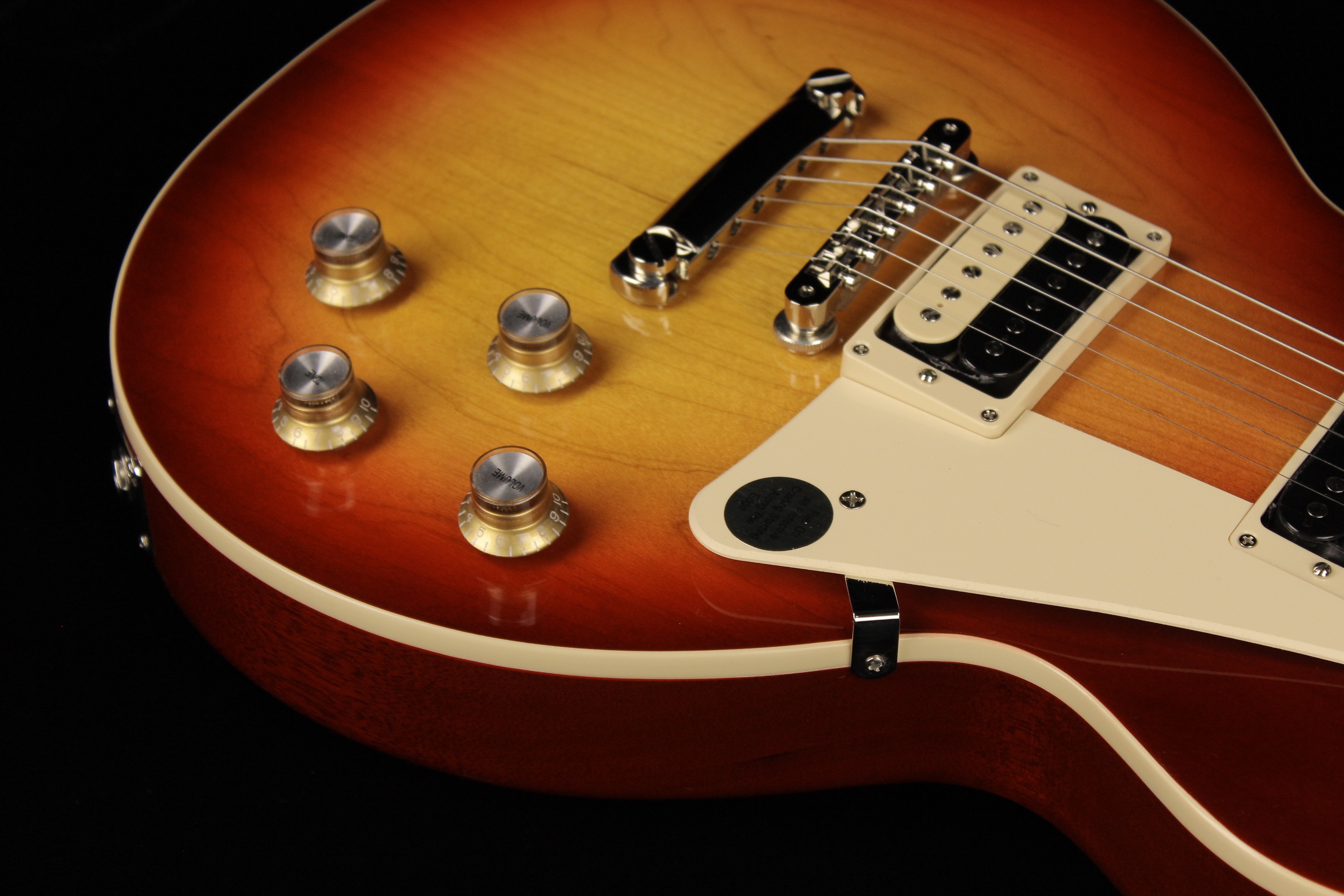 Gibson Les Paul Classic Heritage Cherry (SN: 213020138) | Gino Guitars