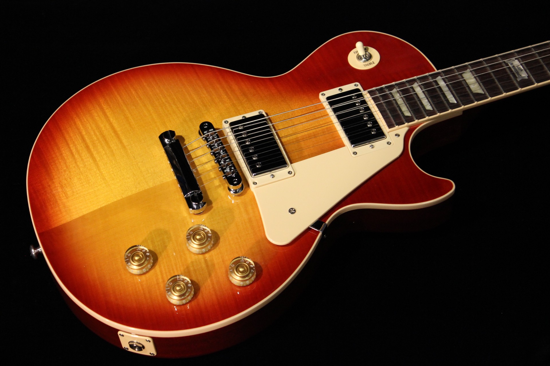 Les paul traditional. Gibson les Paul Cherry Sunburst. Gibson les Paul Vintage Cherry Sunburst. Электрогитара Gibson les Paul Traditional. Гибсон Традишинал.