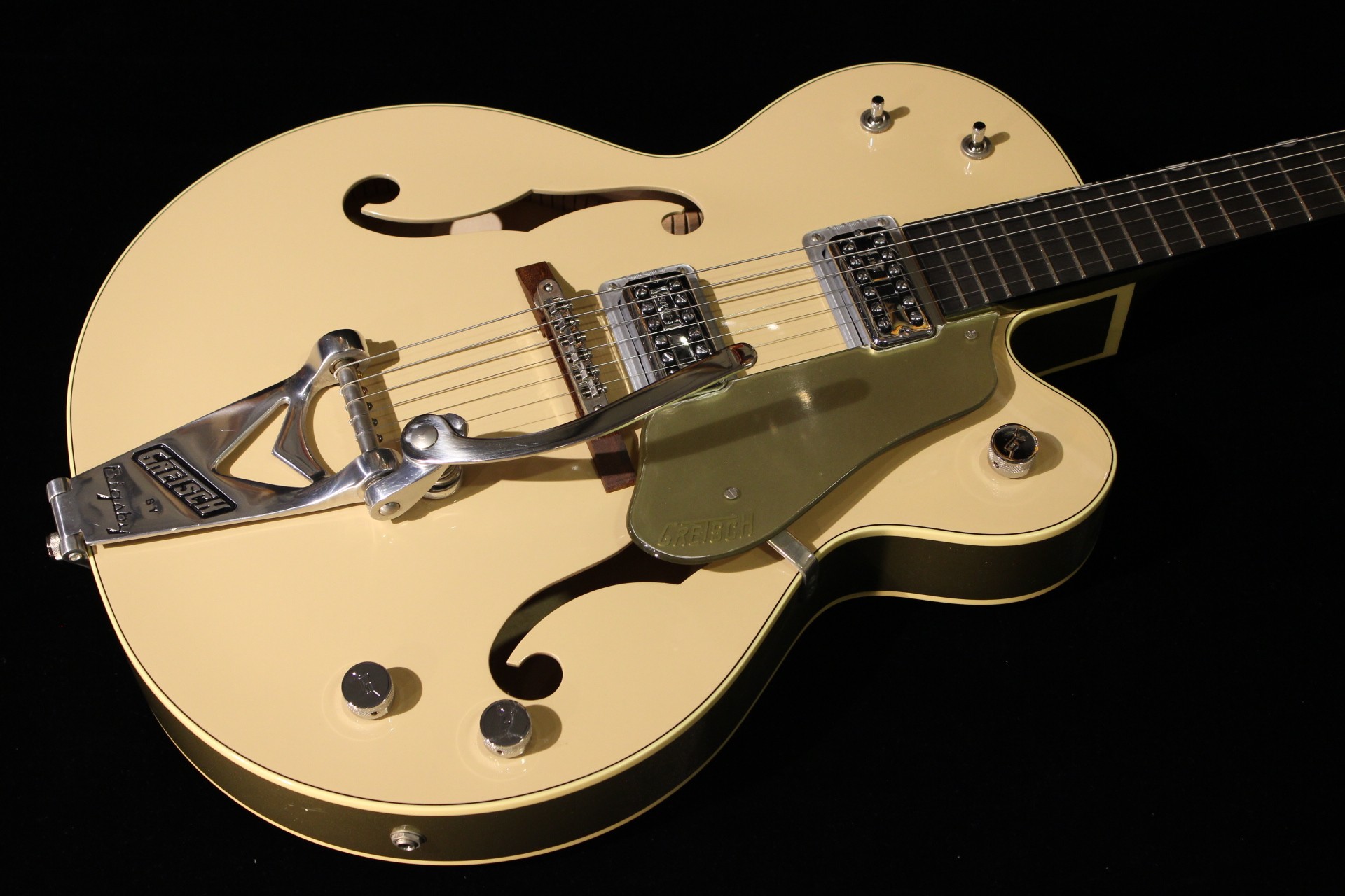 Gretsch G6118T-LTV 125th Anniversary Jaguar Tan | Gino Guitars