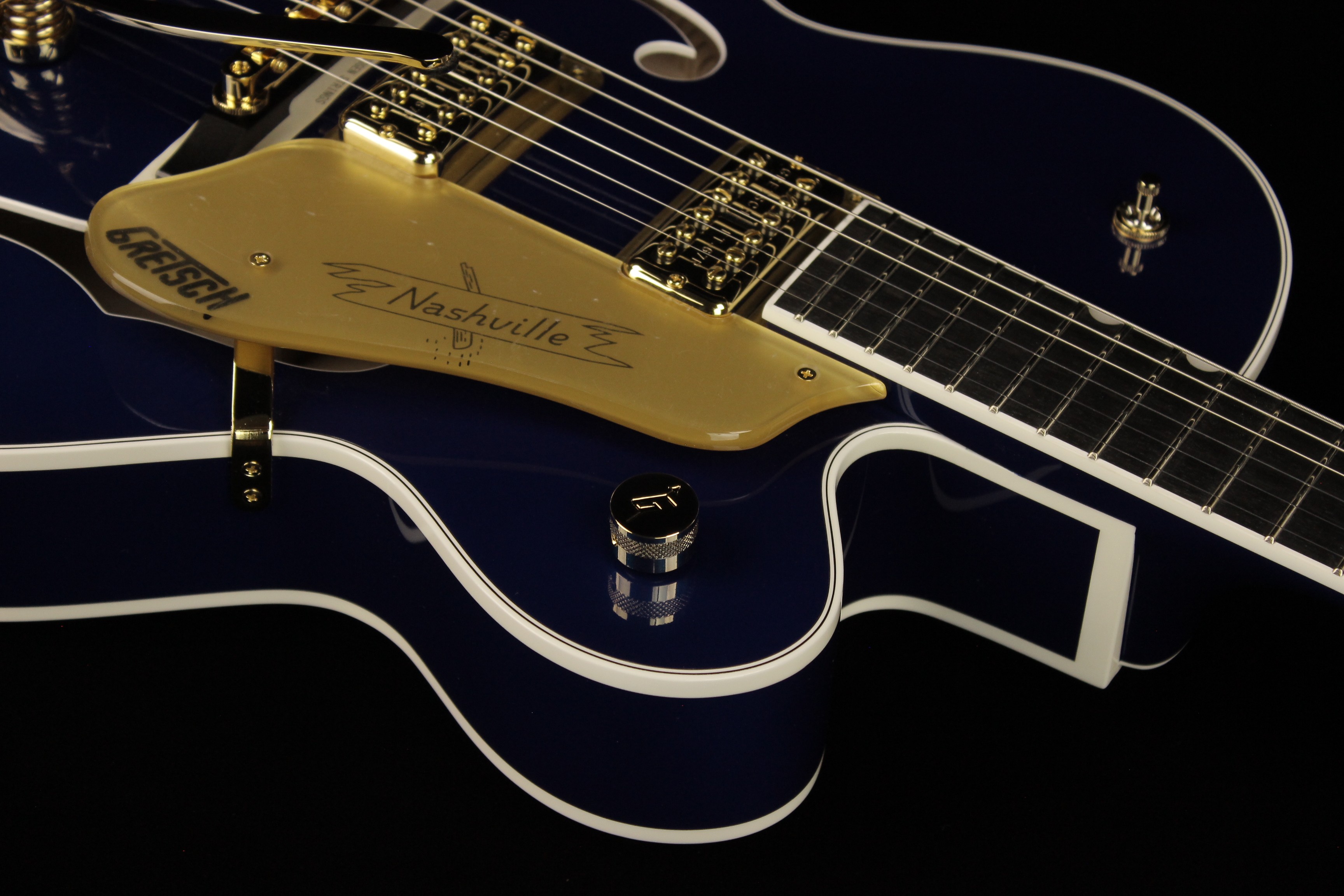 Gretsch g6120t deals players edition nashville