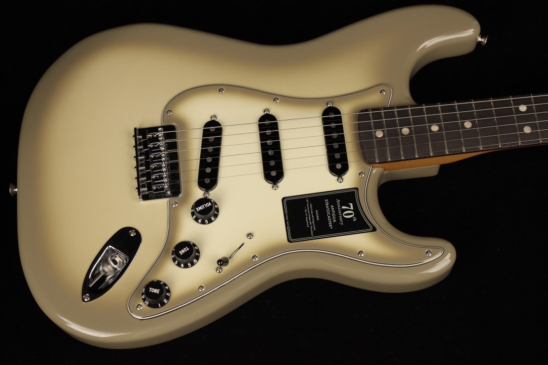 Fender 70th Anniversary Vintera II Stratocaster