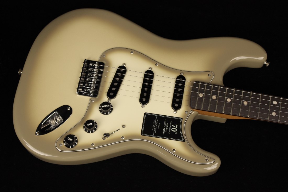 Fender 70th Anniversary Vintera II Stratocaster