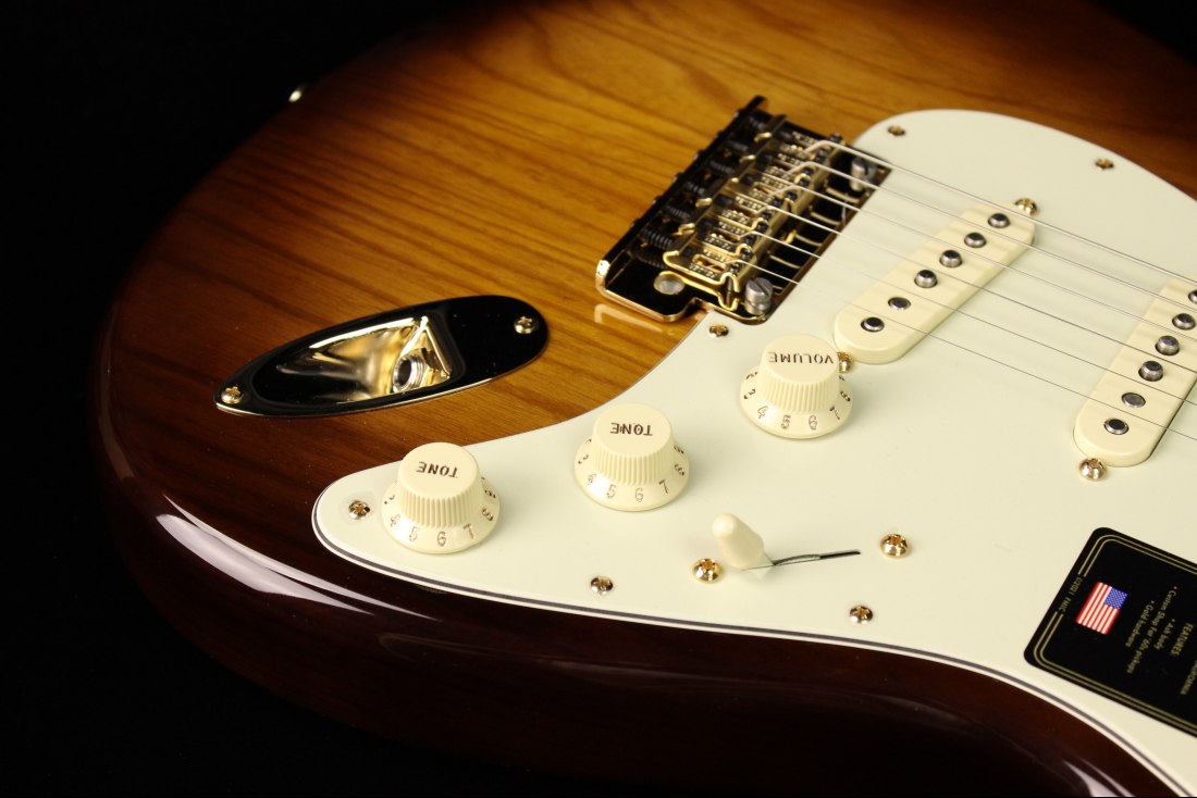 Fender 75th Anniversary Commemorative Stratocaster