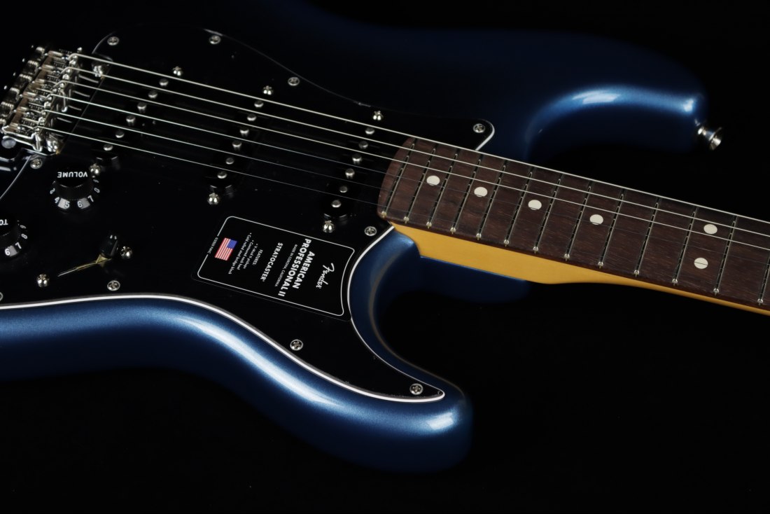 Fender American Professional II Stratocaster - RW DKN