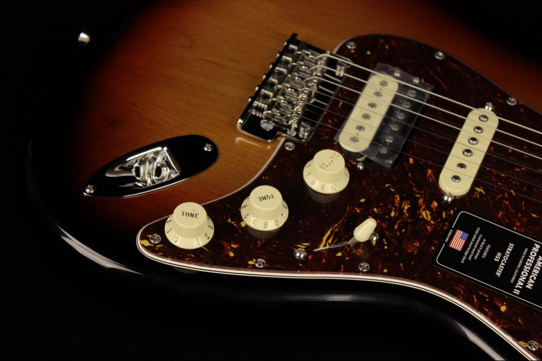 Fender American Professional II Stratocaster HSS - MN 3CS