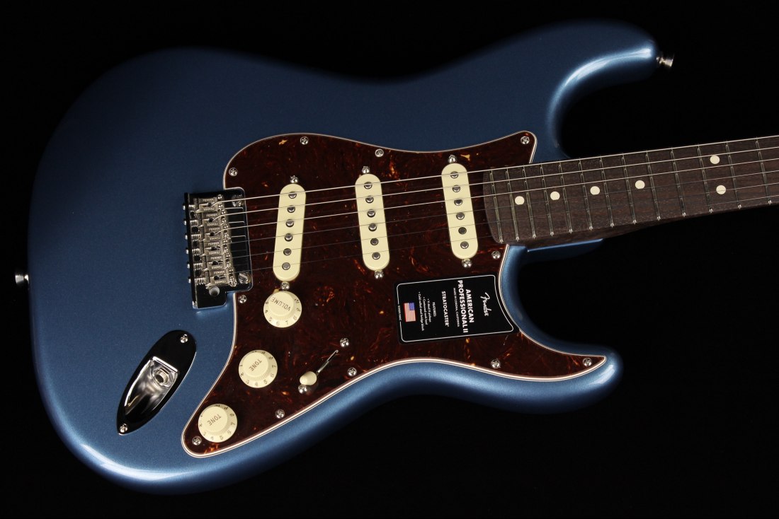 Fender American Professional II Stratocaster Rosewood Neck Limited Edition - LPB