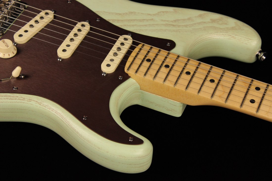 Fender American Stratocaster Rustic Ash