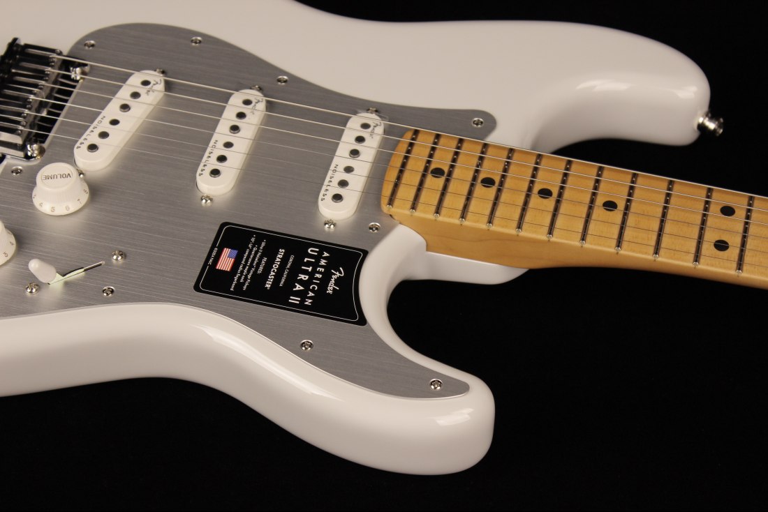 Fender American Ultra II Stratocaster - MN AVL