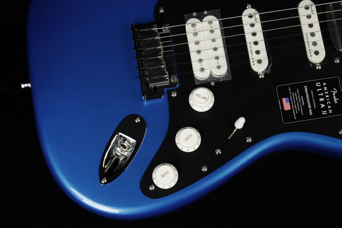 Fender American Ultra II Stratocaster HSS - EB NBL