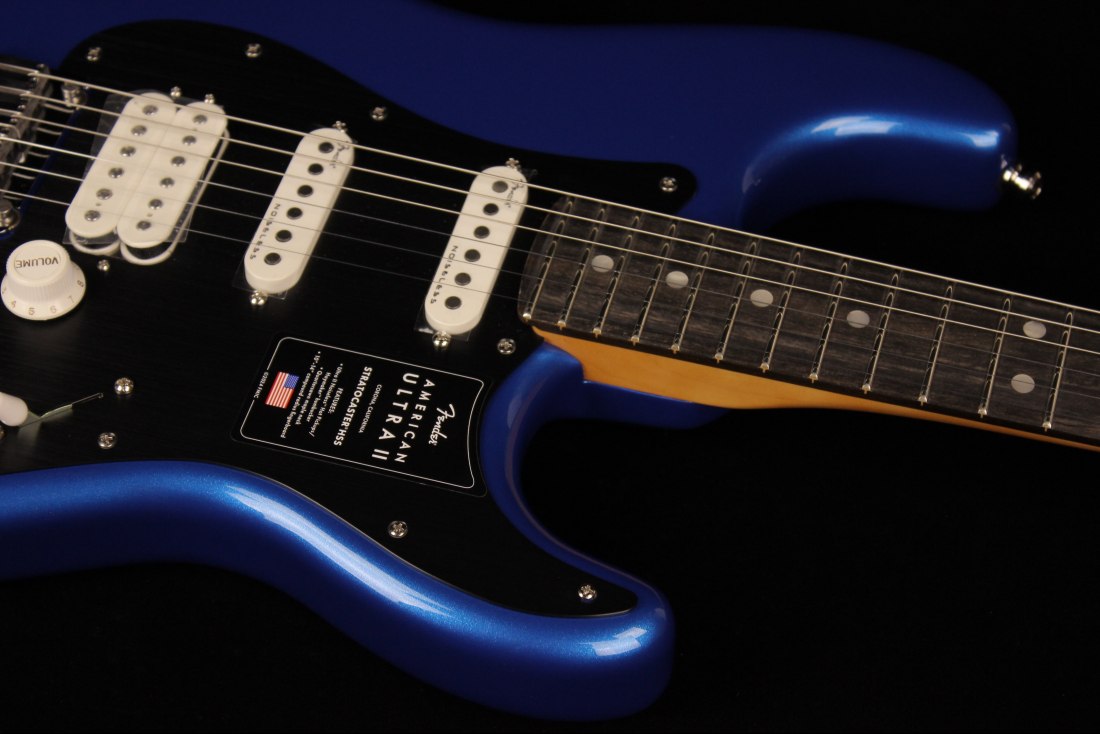 Fender American Ultra II Stratocaster HSS - EB NBL