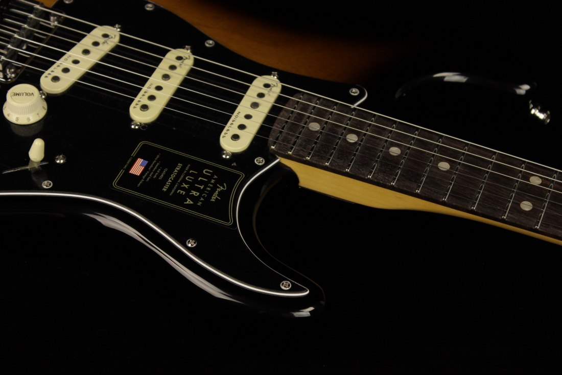 Fender American Ultra Luxe Stratocaster - RW 2CS