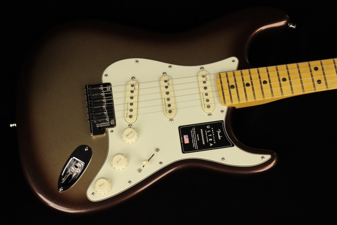 Fender American Ultra Stratocaster - MN MBS