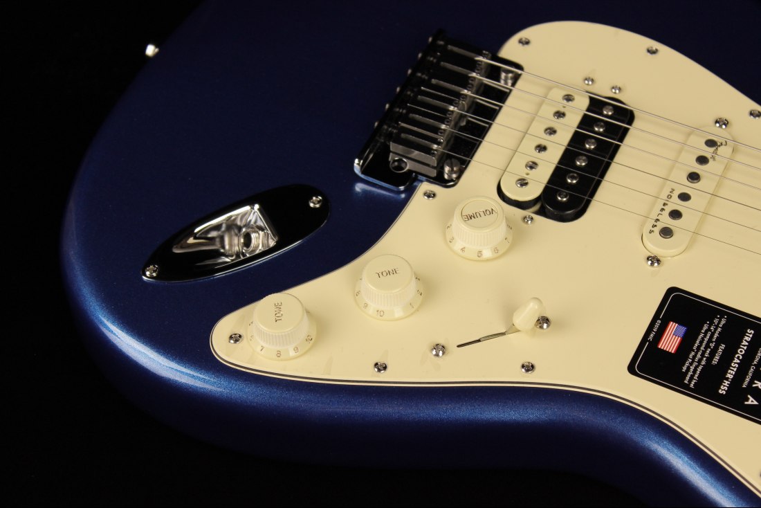 Fender American Ultra Stratocaster HSS - RW COB