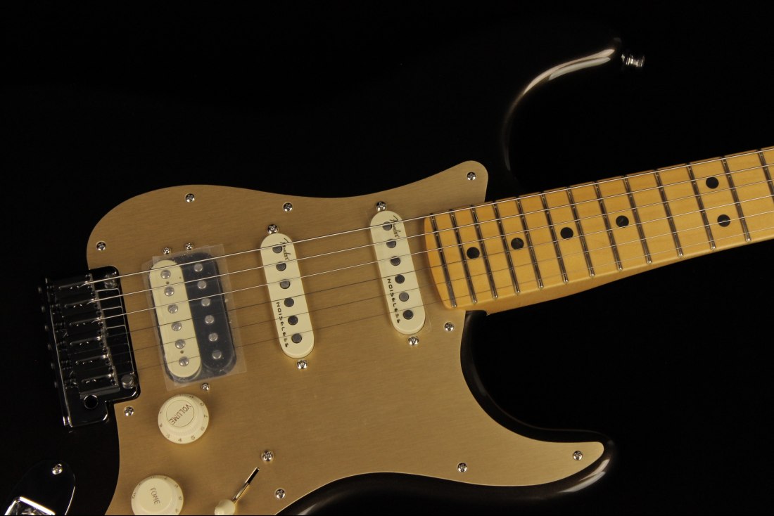 Fender American Ultra Stratocaster HSS - MN TXT