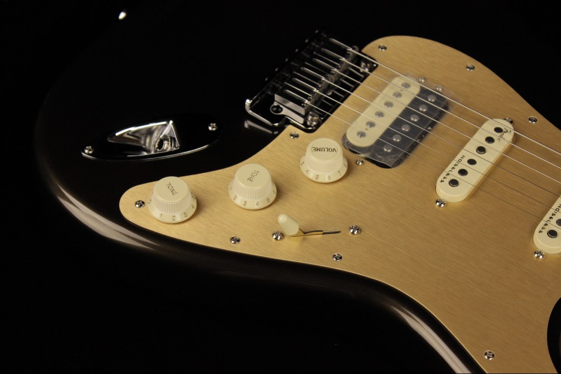 Fender American Ultra Stratocaster HSS - MN TXT