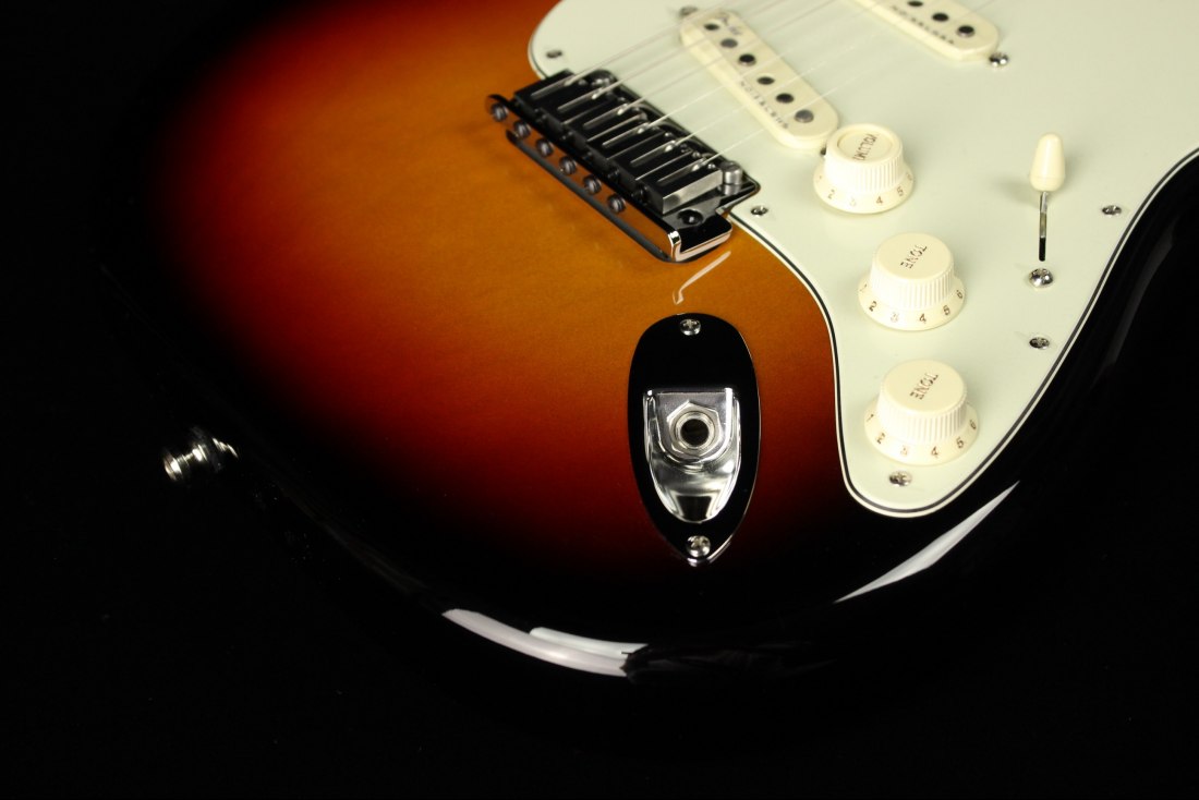 Fender American Ultra Stratocaster - RW ULB