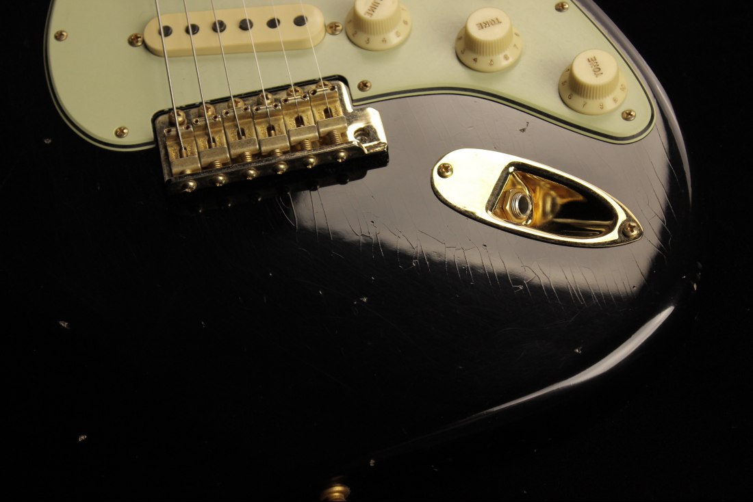 Fender Custom 1960 Stratocaster Relic - BK