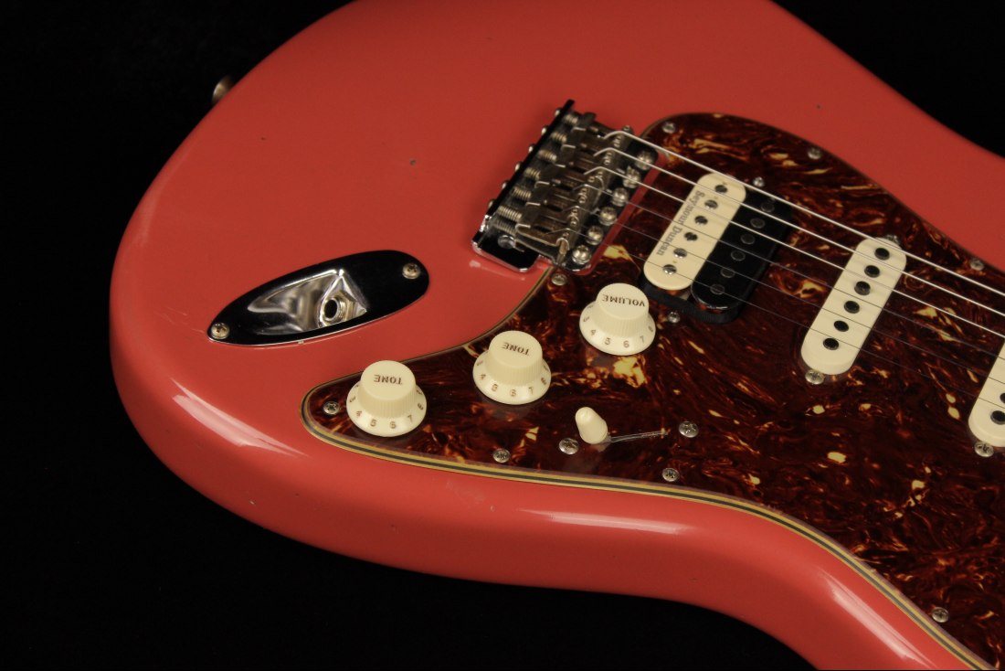 Fender Custom 1961 Stratocaster HSS Journeyman Relic - FRD