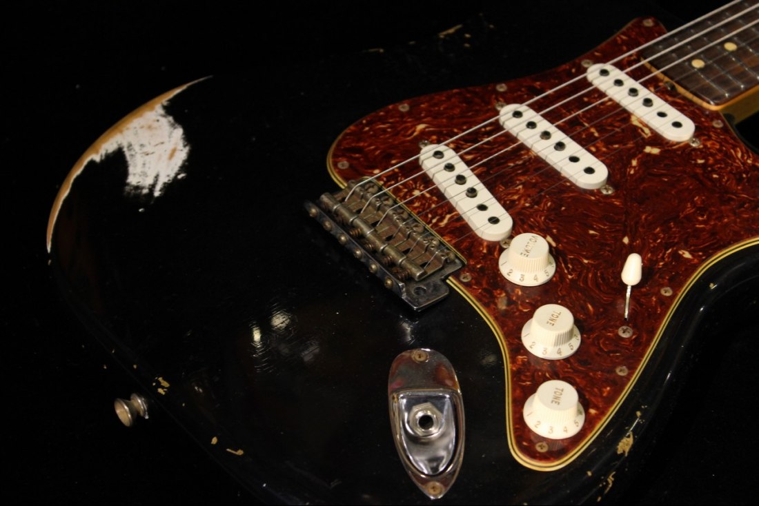 Fender Custom 1963 Stratocaster Heavy Relic - BK