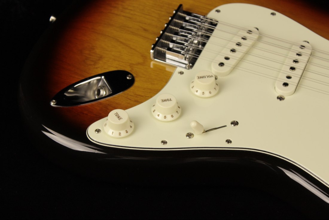 Fender Made in Japan Traditional Stratocaster XII - 3CS