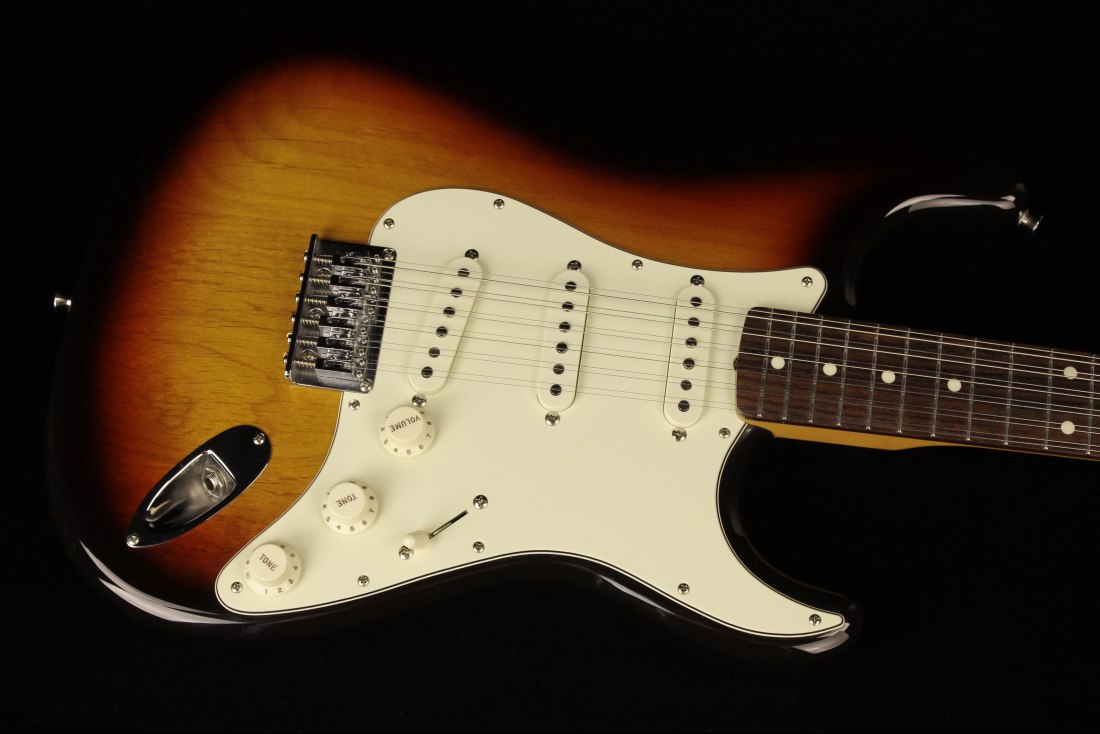 Fender Made in Japan Traditional Stratocaster XII - 3CS