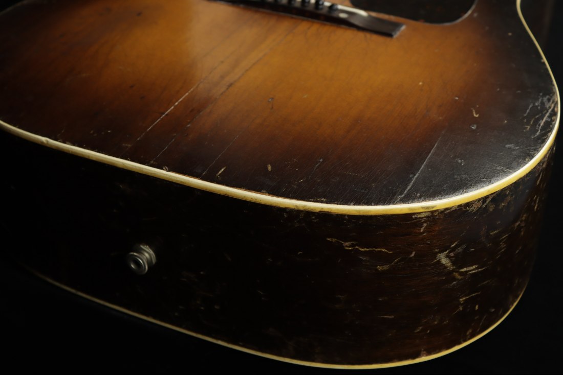 Gibson 1945 J-45 Banner