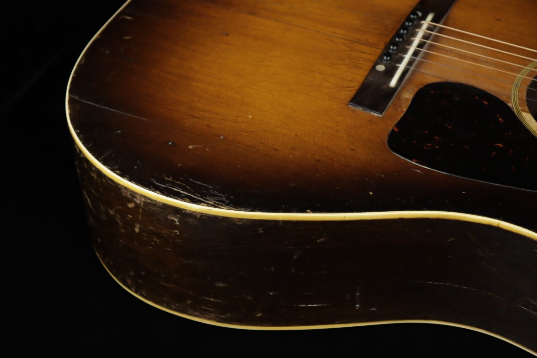 Gibson 1945 J-45 Banner