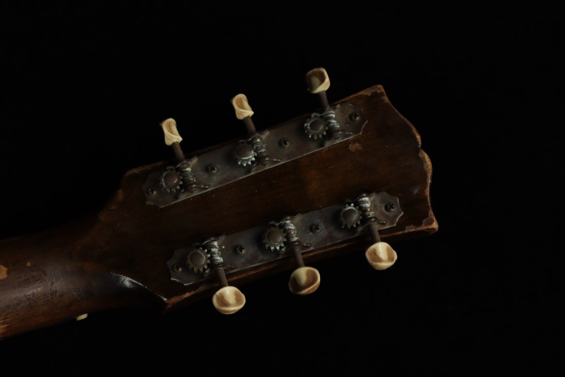 Gibson 1945 J-45 Banner