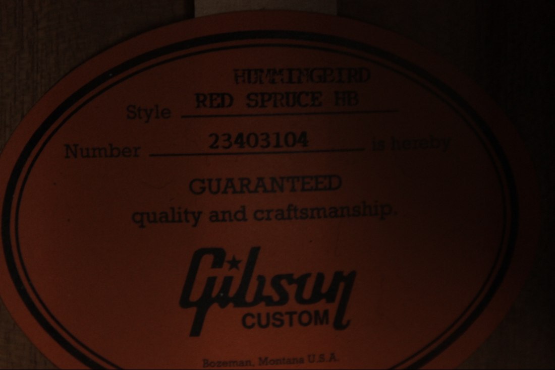 Gibson Hummingbird Standard Red Spruce