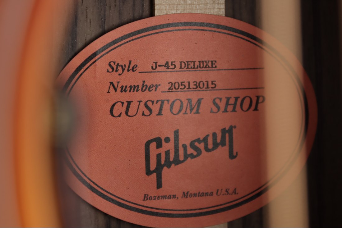 Gibson J-45 Deluxe