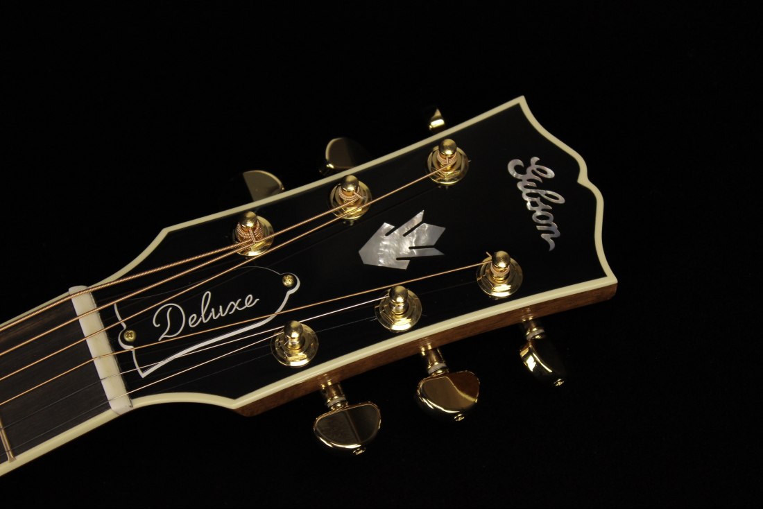 Gibson J-45 Deluxe