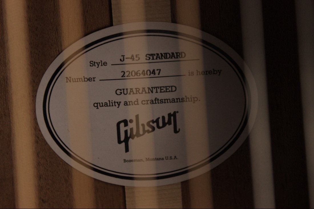 Gibson J-45 Standard