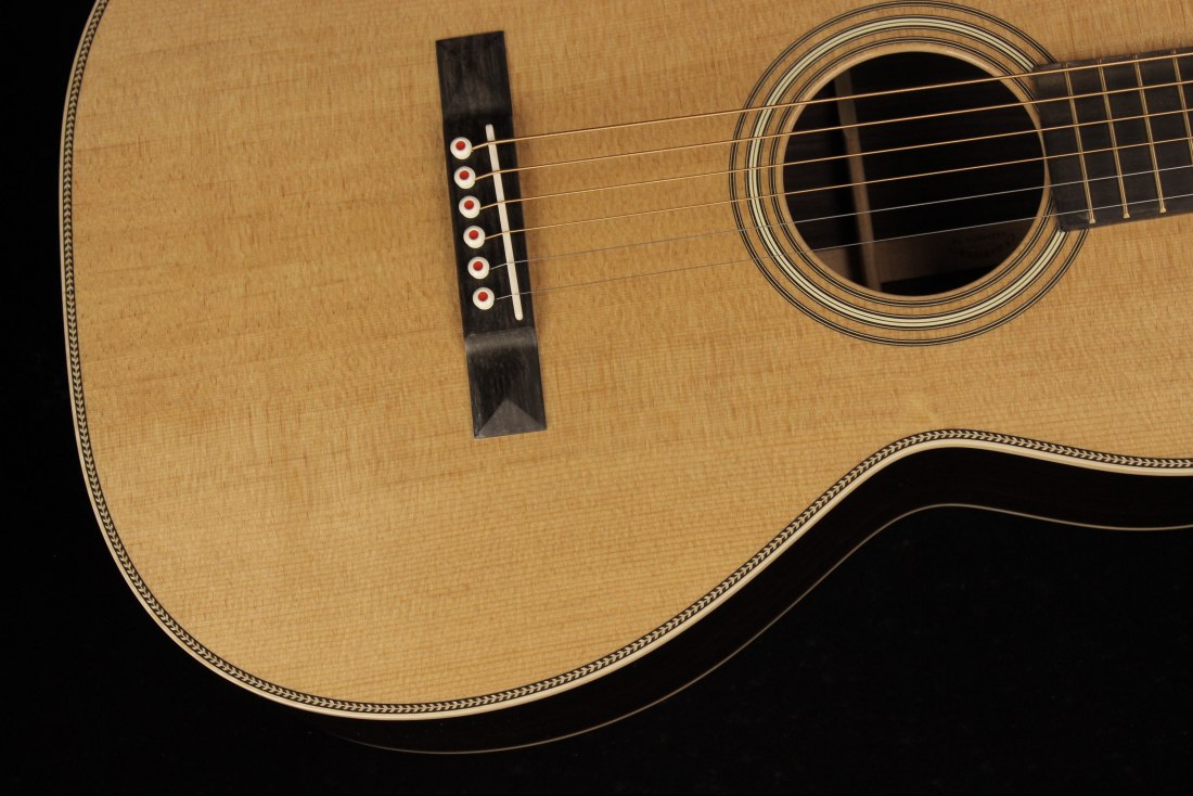 Martin 012-28 Modern Deluxe