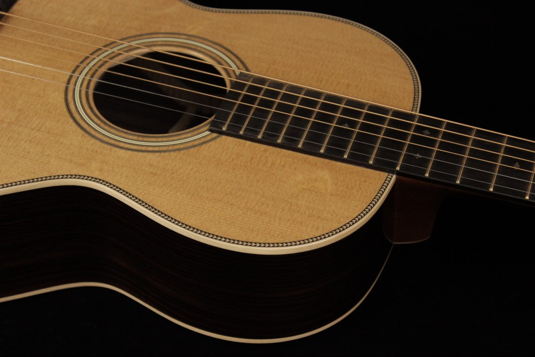 Martin 012-28 Modern Deluxe