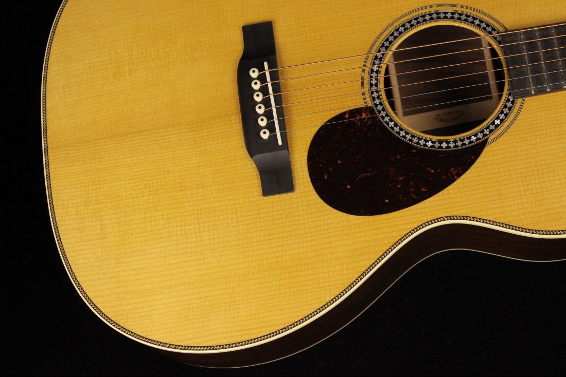 Martin Custom Shop OM-28 VTS Wild Grain Rosewood