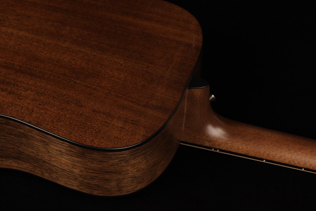 Martin D-16E Mahogany