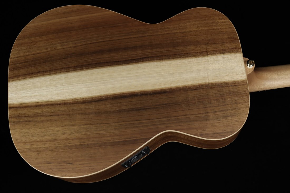 Maton EBG808 Artist