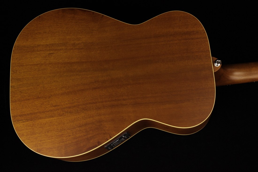 Maton EBG808TE