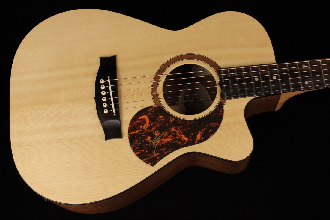 Maton SRS808C