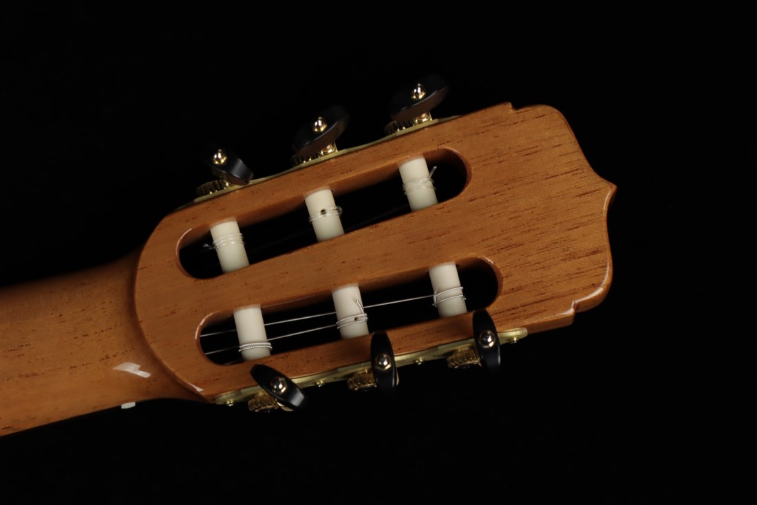 Ramirez Guitarra del Tiempo Cedar