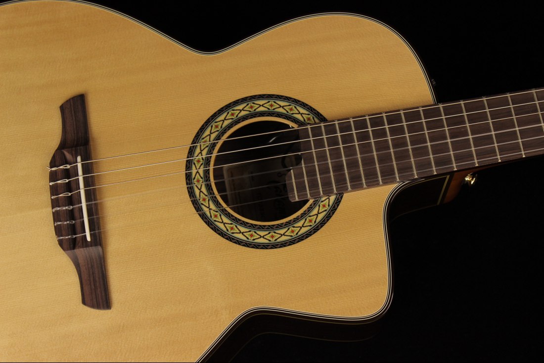 Takamine TC135SC