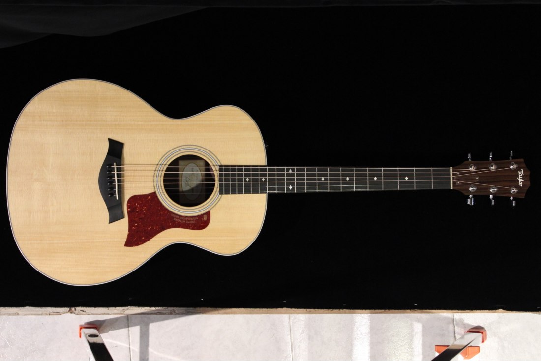 Taylor 214e Deluxe