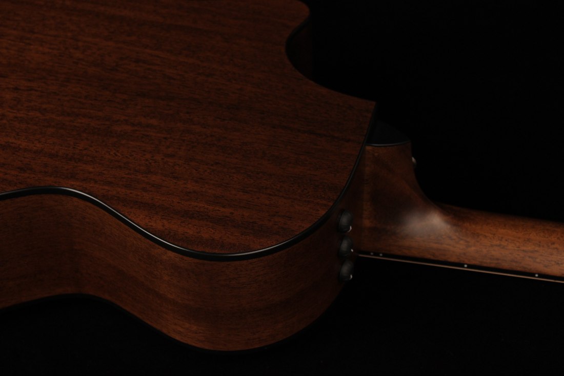 Taylor 322ce 12-Fret